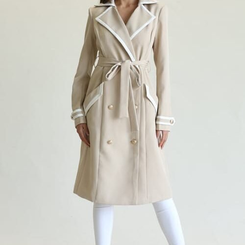 Eleganter langer Trenchcoat mit Gürtel