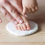 Baby Hand und Footprint Set mit Bilderrahmen – süßes Andenken zur Geburt & Babyparty – Bild 5