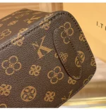 Women's handbag 2025 new autumn and winter designer shoulder crossbody bag, fashionable and high-end pillow bag - Image 21