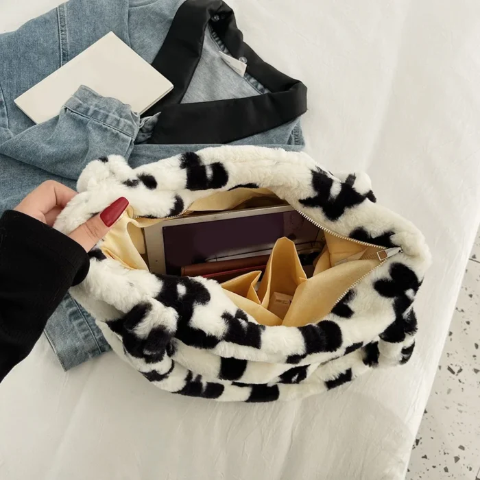 Women Fluffy Shoulder Bag Furry Faux Fur Handbags Luxury Design Top Handle Bag Plush Underarm Bag Fuzzy Tote Shopper Bag 2023 – Bild 4