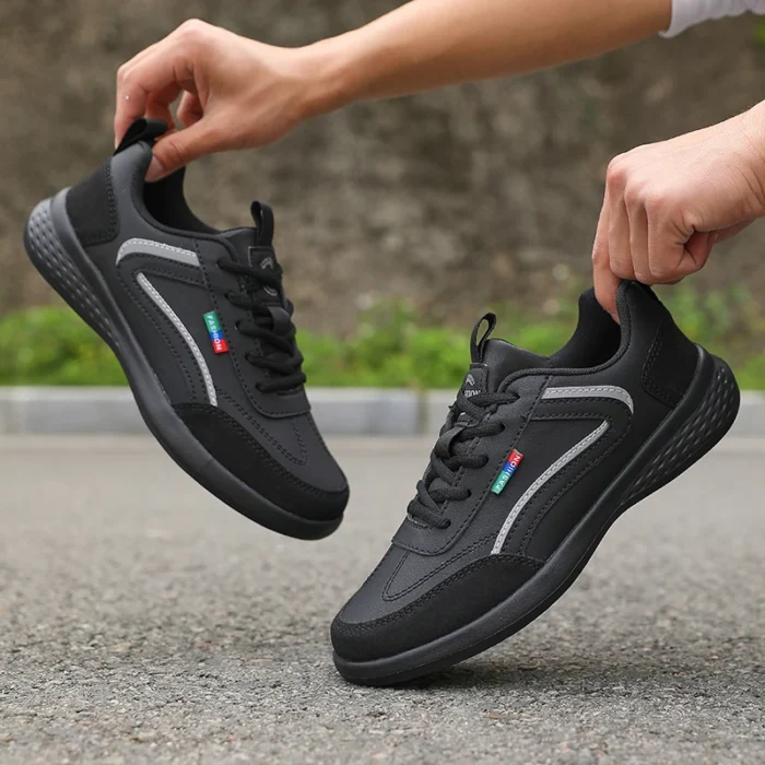 Fashionable White Sports Shoes 2025 Men's Lace Up Casual Shoes Spring and Summer Street Fashion Comfortable Daily Walking Shoes – Bild 13