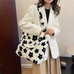 Women Fluffy Shoulder Bag Furry Faux Fur Handbags Luxury Design Top Handle Bag Plush Underarm Bag Fuzzy Tote Shopper Bag 2023 – Bild 14