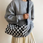 Fashion Trend Large Capacity Shoulder Bag The New Korean Version of The Cross-shoulder Boston Bag Fashion Pillow Bag – Bild 6