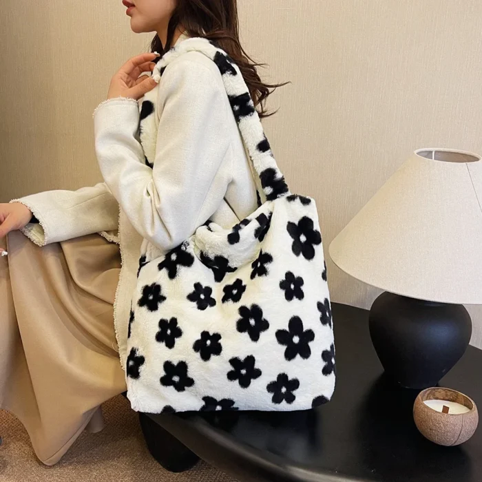 Women Fluffy Shoulder Bag Furry Faux Fur Handbags Luxury Design Top Handle Bag Plush Underarm Bag Fuzzy Tote Shopper Bag 2023 – Bild 2