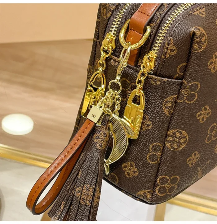 Women's handbag 2025 new autumn and winter designer shoulder crossbody bag, fashionable and high-end pillow bag - Image 20