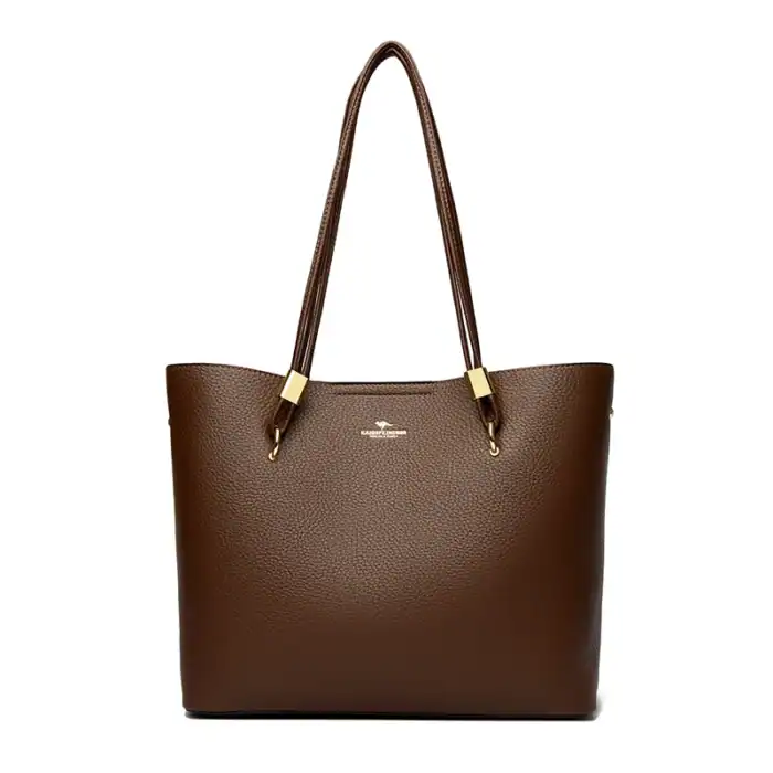 Laptoptasche aus braunem Echtleder mit eleganten Goldakzenten, geeignet für berufliche und alltägliche Nutzung, stilvoll und langlebig.