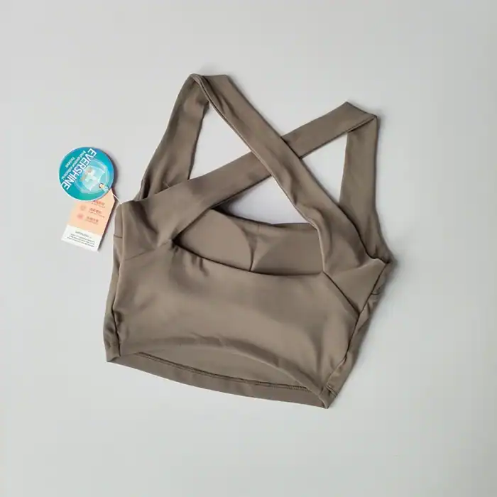 Bequemer, stilvoller Einkaufskorb aus atmungsaktivem Material in neutralem Beige. Perfekt für den Alltag, leicht und langlebig, ideal für Frauen, die praktische Taschen schätzen.