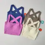 Sportliche Damen-Top mit Kreuzträgern in verschiedenen Farben, perfekt für den Sommer und den Alltag. Hochwertiges Material, bequem und stylisch, ideal für Freizeit und Sport.