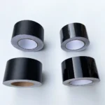 Schwarze Carbon Folie Auto mit Carbonfaser Optik