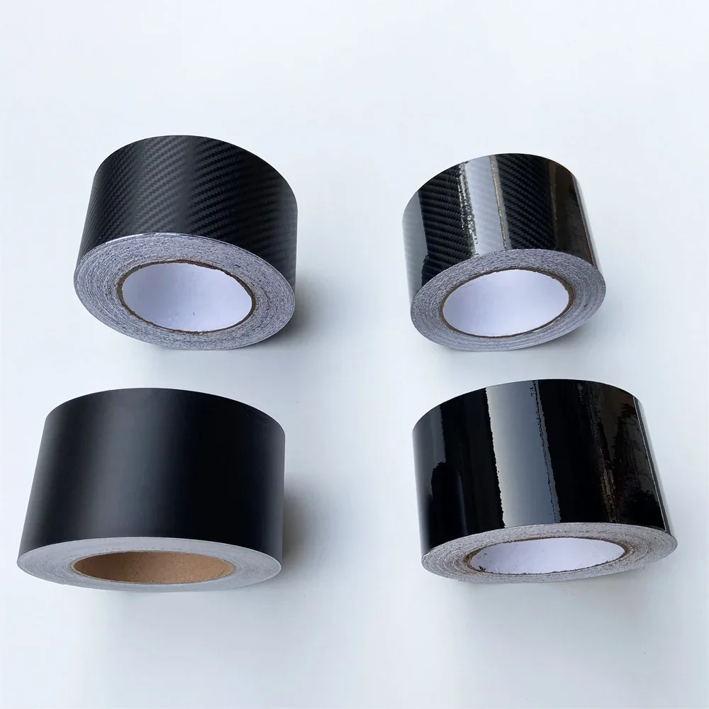 S7f0178592d1944c3b19178c5768b7d280.webp Schwarze Carbon Folie Auto mit Carbonfaser Optik